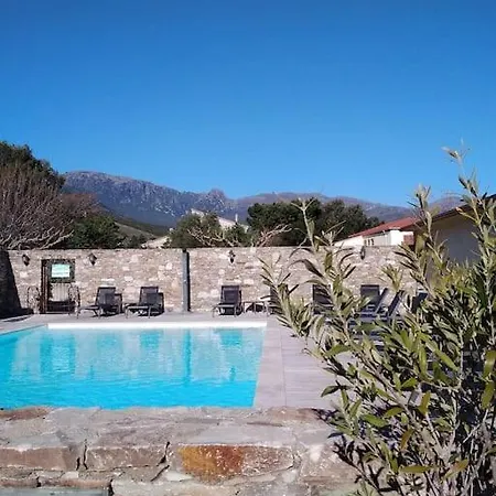 4 Personnes Avec Piscine - Le Petit Empereur 아파트 *