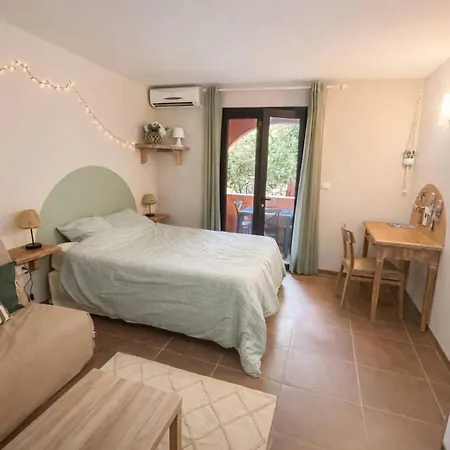Apartmán 4 Personnes Avec Piscine - Le Petit Empereur