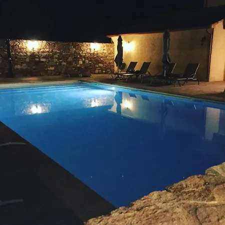 4 Personnes Avec Piscine - Le Petit Empereur Marine de Sisco