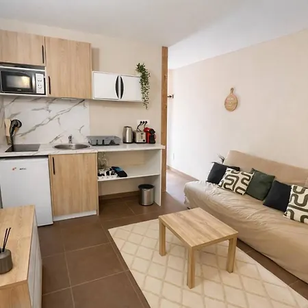 4 Personnes Avec Piscine - Le Petit Empereur Apartment *