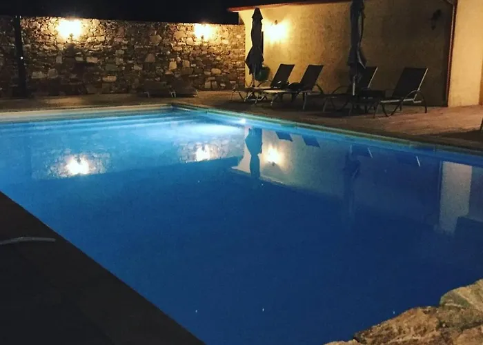 4 Personnes Avec Piscine - Le Petit Empereur Marine de Sisco